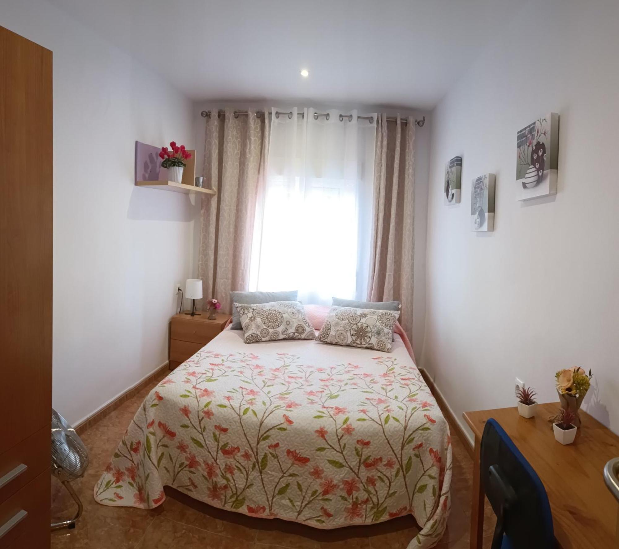 Daoiz, Vivienda Vacacional Para Familias Y Mayores De 25 Anos En El Grao De Gandia 3Ro Sin Ascensor Playa de Gandia Luaran gambar